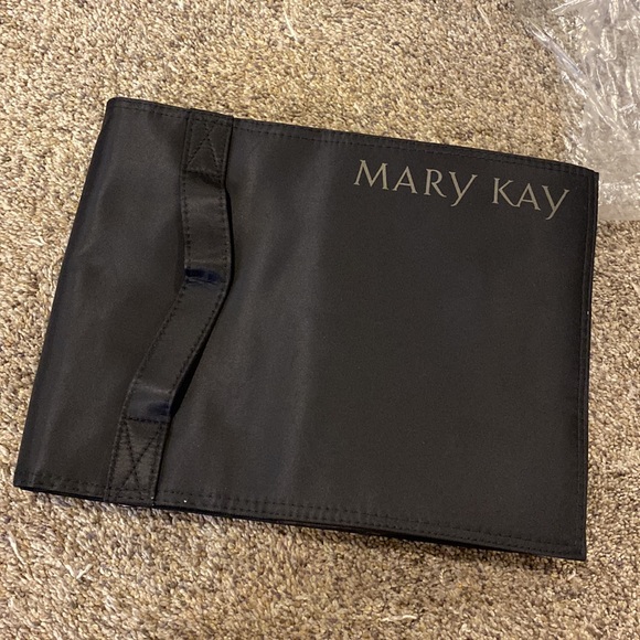 Mary Kay Travel Roll-up Bag
